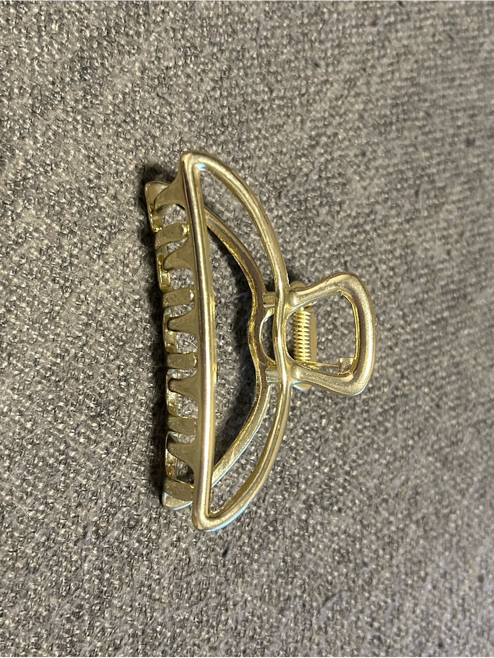 🧡5/$25🧡Gold-Tone Women’s Hair Claw Clip
